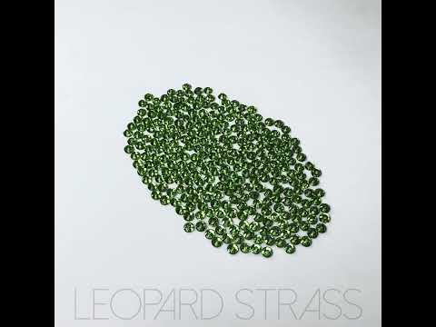 Jade Green : Classico Sew-On Rhinestone