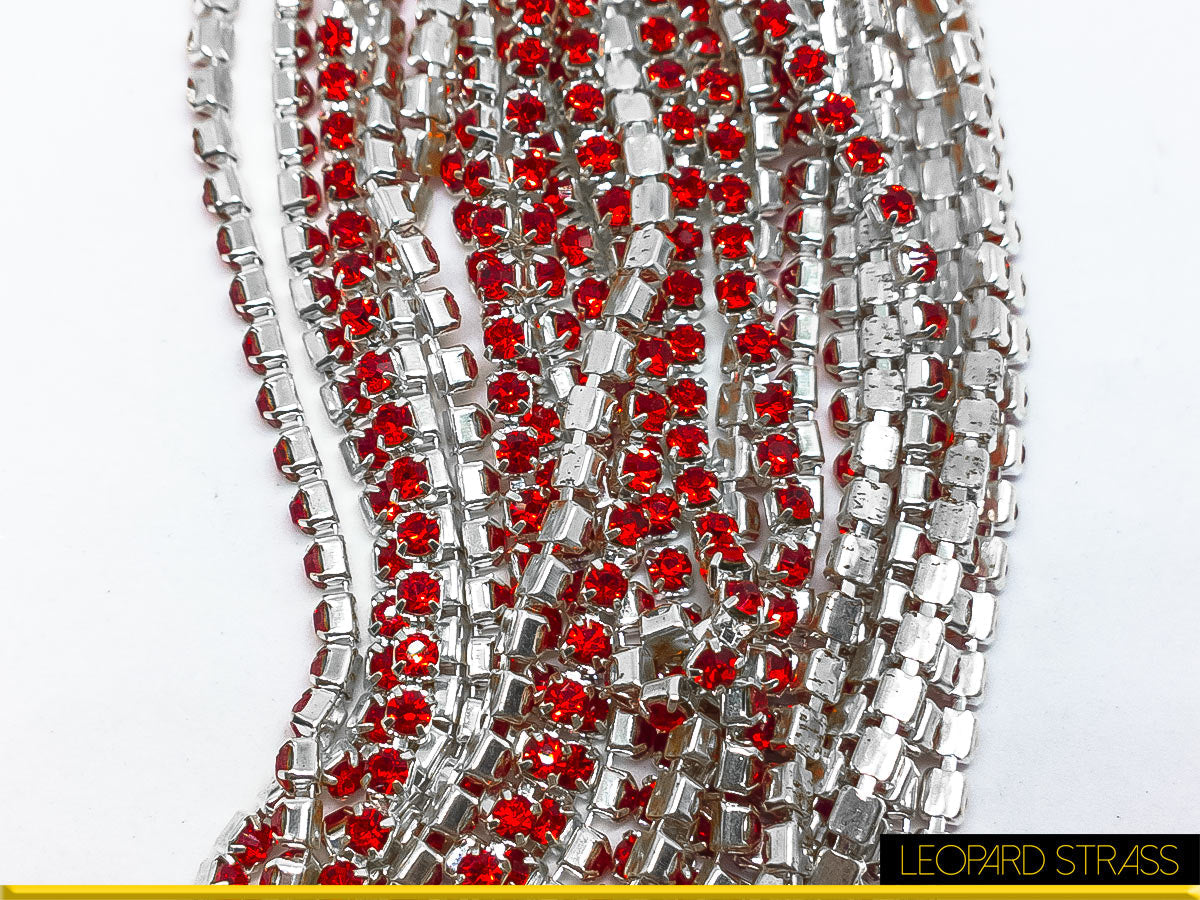 Rhinestone Cup Chain - Siam LT